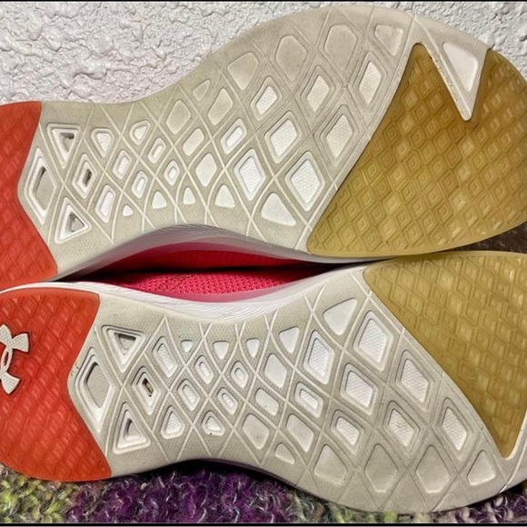 Under Armour womens size 9 Training Shoes Nice Condition 1285796-692 - Picture 4 of 9